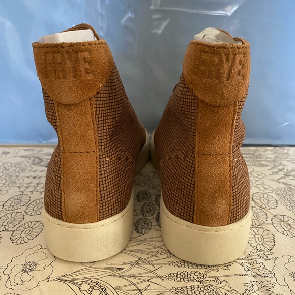 Frye Sneaker - Picture 2 of 9